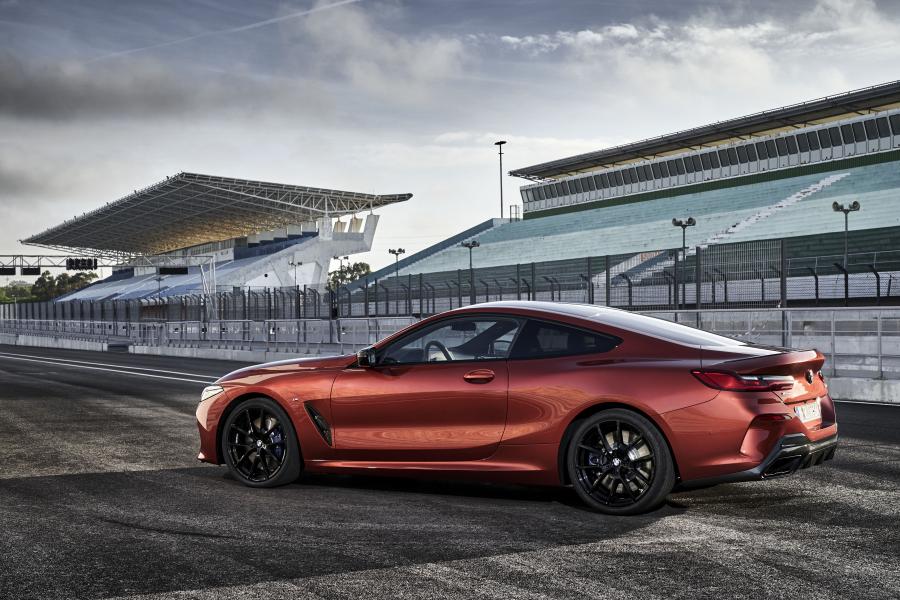  BMW M850i xDrive Carbon Package (G15) 2018 года  (WW) (фото 21 из 287)